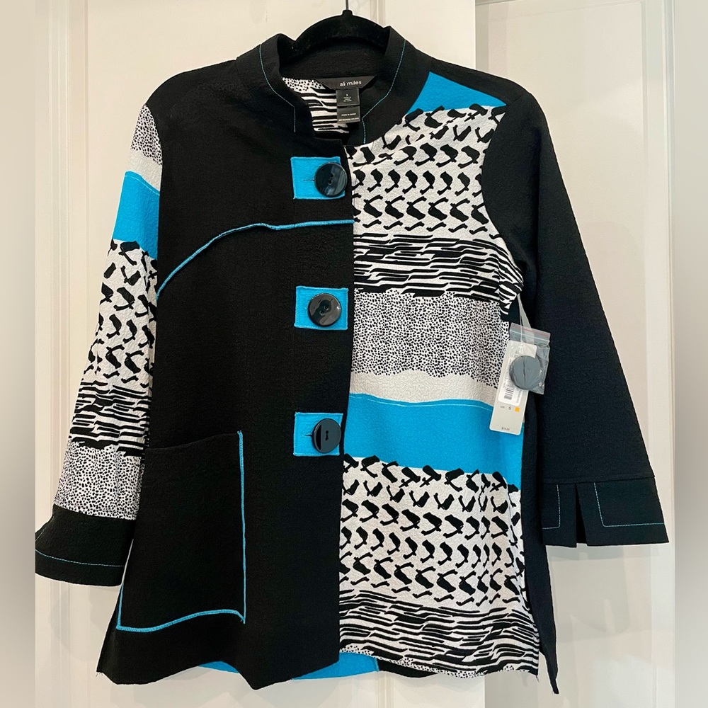 Ali Miles Black and Turquoise Patterned Button Down Top
